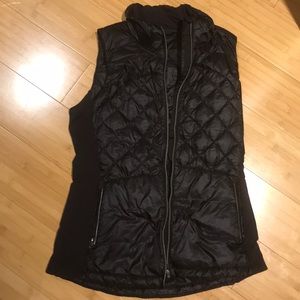 Black Lululemon vests